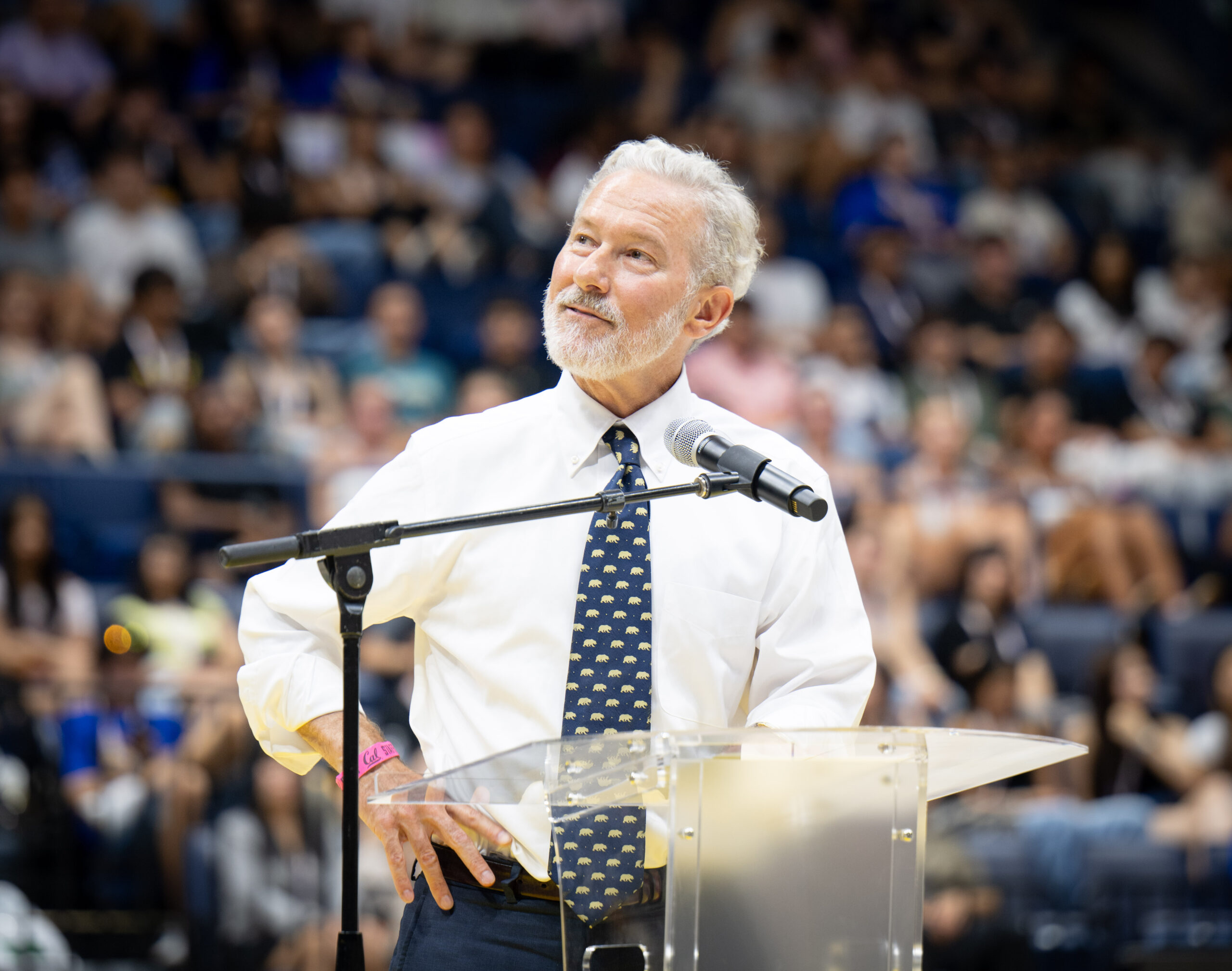 UC Berkeley Chancellor Rich Lyons speaks to the crowd.